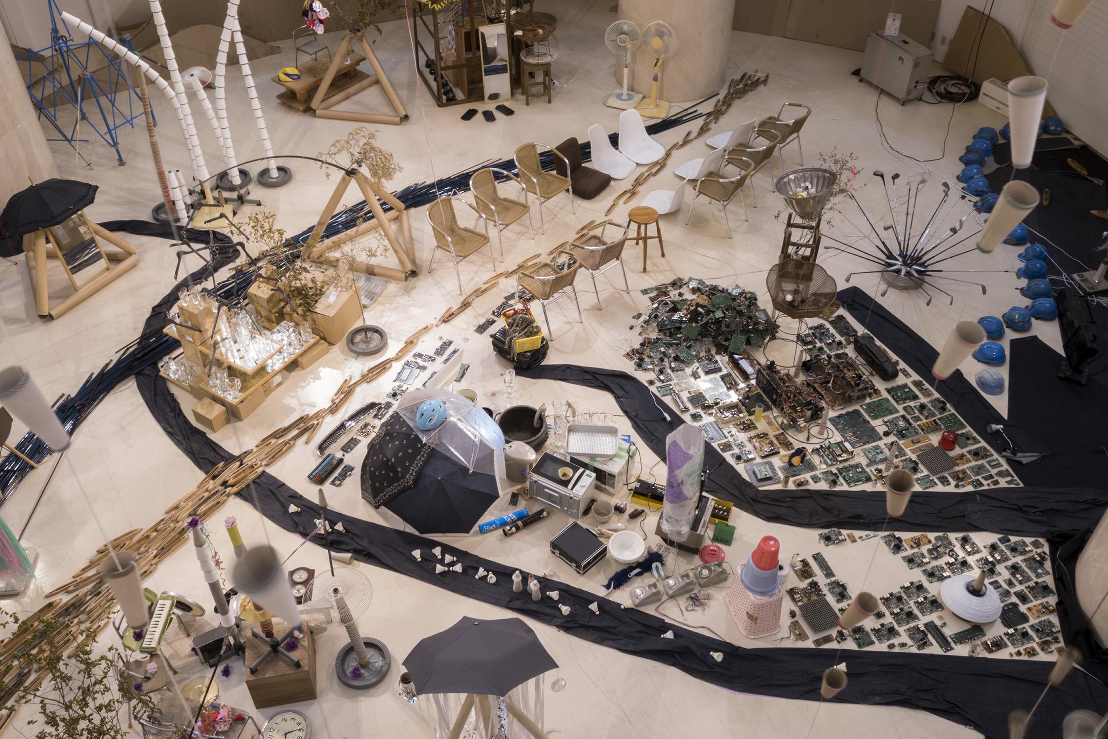 Each Day Begins with the Sunrising and ends with the Sunsetting